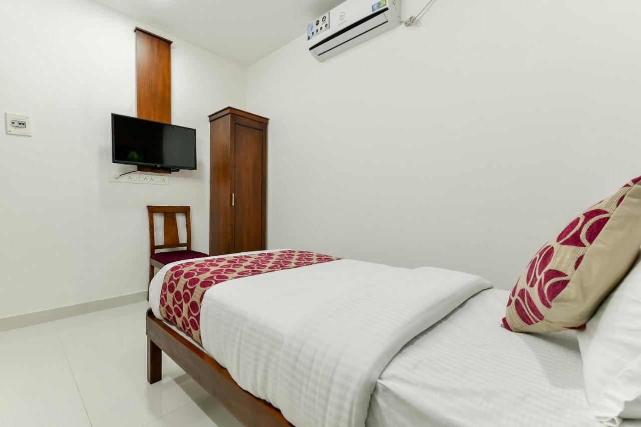 Hotel Hilite Inn Kochi Exterior photo